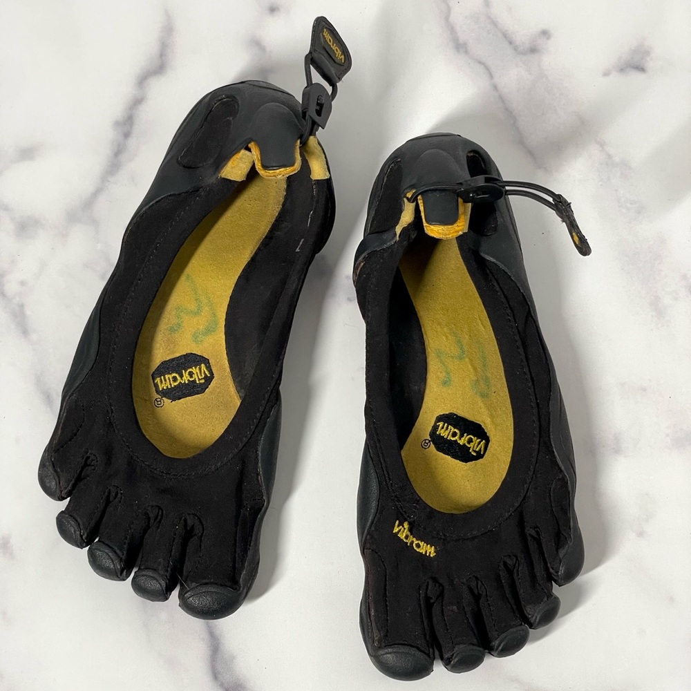 Vibram 5 Finger Water Shoes W39 8-8.5